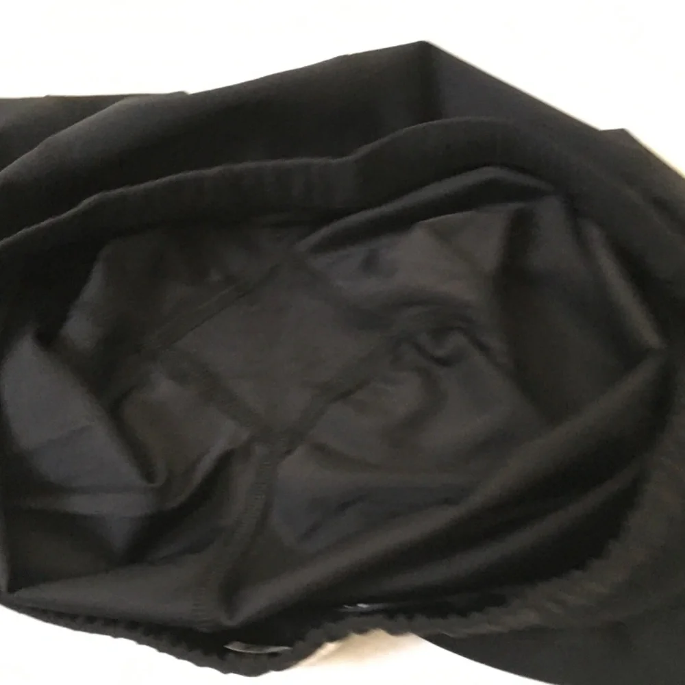 NWOT UNDER ARMOUR Bike Shorts Black XLarge